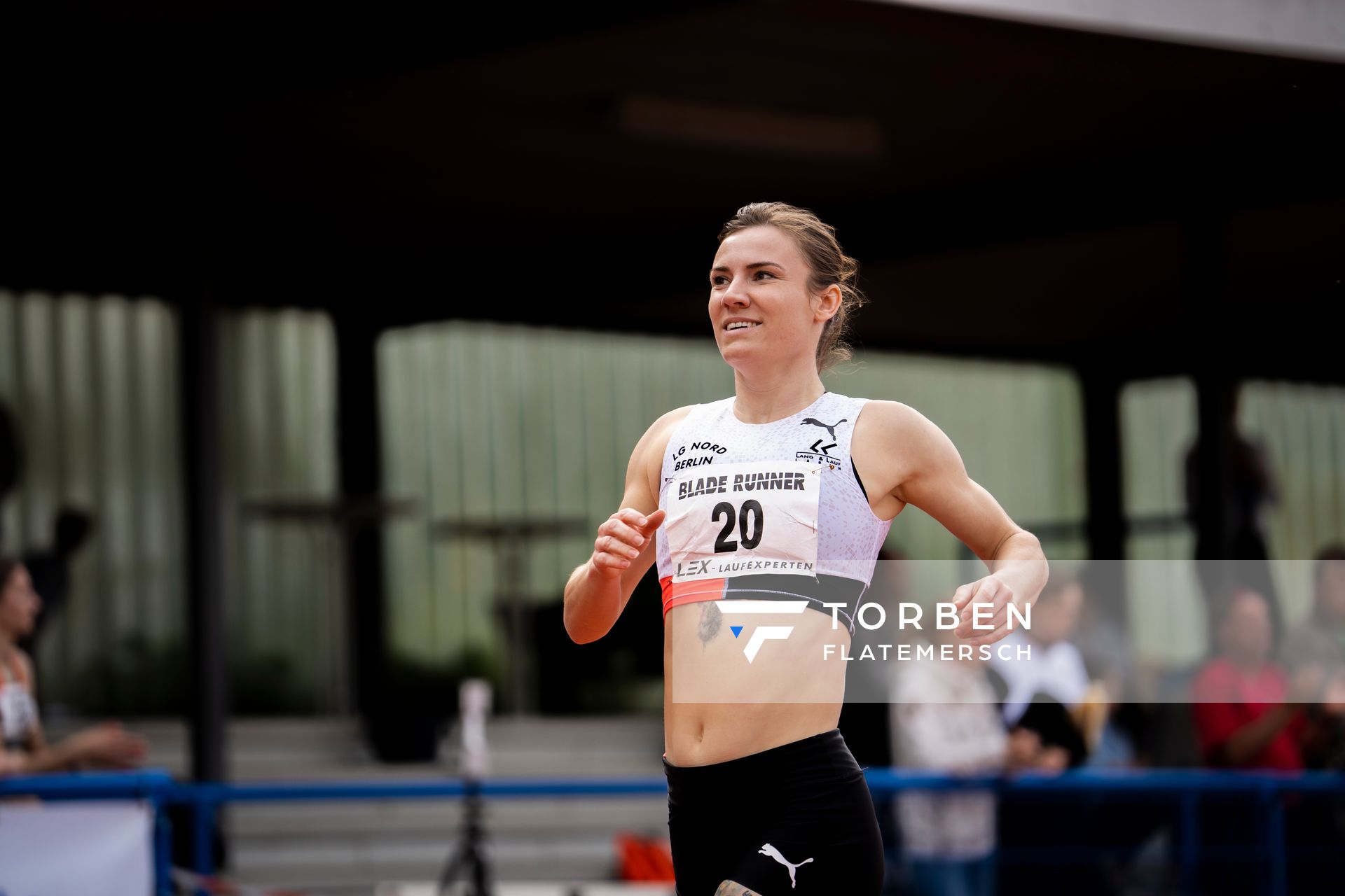 Karolina  Pahlitzsch (LG Nord Berlin) ueber 400m am 14.05.2022 beim Nationalen Leichtathletik-Meeting im Erika-Fisch-Stadion in Hannover